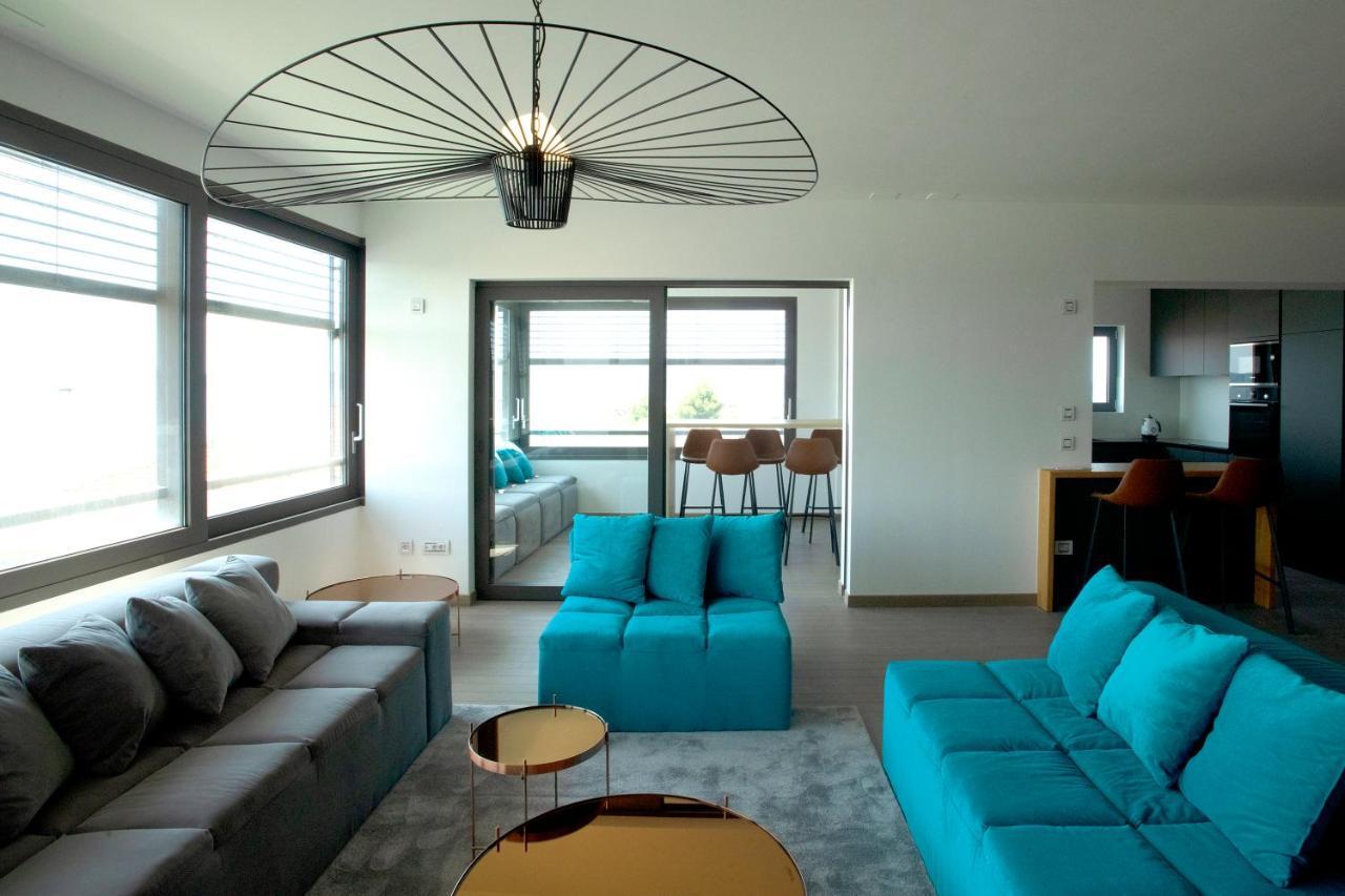 The View Luxury Residence With Pool زادار المظهر الخارجي الصورة