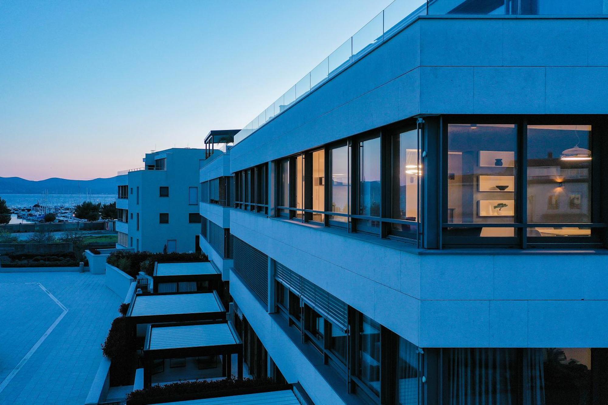 The View Luxury Residence With Pool زادار المظهر الخارجي الصورة